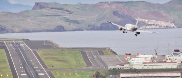 8 Landings With AWESOME Views over Madeira Airport