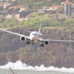 Stunning Gusty Wind Landing Transavia Boeing 737 at Madeira Airport