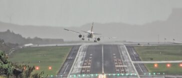 5 Beautiful Wet Runway Landings at Madeira Airport