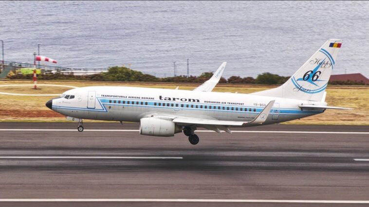 AWESOME TAROM RETRO LIVERY Boeing 737-700 Landing At Madeira Airport
