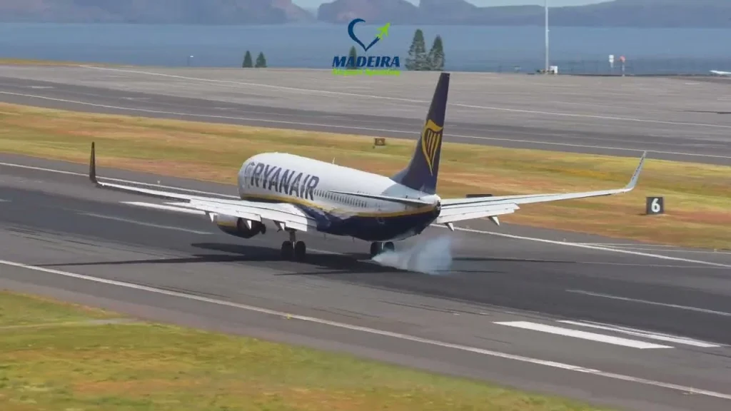 Ryanair flight FR6676 from Shannon – Boeing 737-800 – EI-GJT – Landing